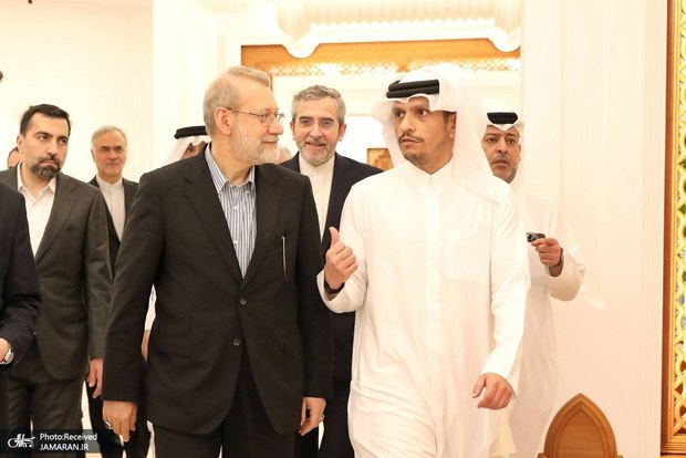 تبادل آخرین تحولات مذاکرات هسته‌ای در دیدار لاریجانی با وزیر امورخارجه‌ی قطر