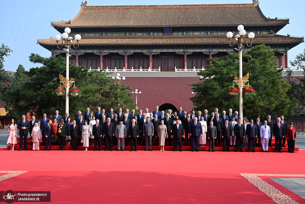 گزارش تصویری/ مراسم رژه نیروهای مسلح چین به مناسبت هشتادمین سال پایان جنگ جهانی با حضور پزشکیان رئیس جمهور ایران