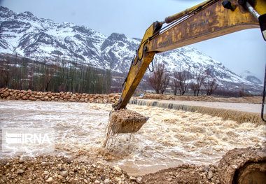 همدان در محاصره سیل؛ مدیریت بحران جواب داد