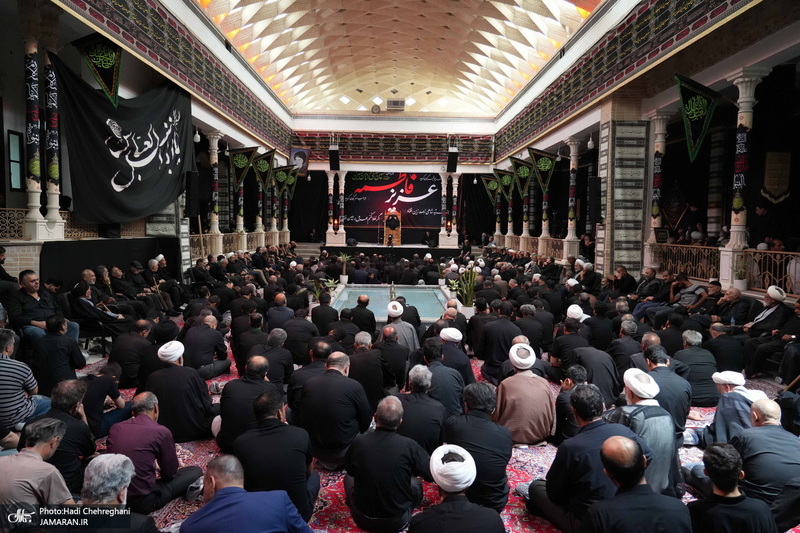 مراسم عزاداری روز تاسوعای حسینی در بیوت مراجع و علماء‎