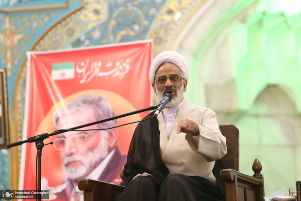 نماینده ولی فقیه در سپاه: اگر امروز دشمن جنگ با عمامه راه می‌اندازد و مدرسه علمیه آتش می‌زند به این دلیل است که معتقدند این گروه جامعه را به حرکت درمی‌آورند/ مطمئن باشید که هیچ خبری نیست/ پیروزی های بزرگی برای انقلاب اسلامی در پیش است