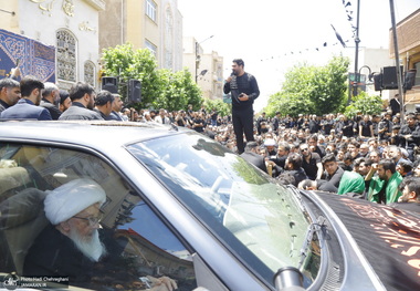 دسته عزاداری روز شهادت امام جعفر صادق (ع) با حضور آیت الله العظمی وحید خراسانی