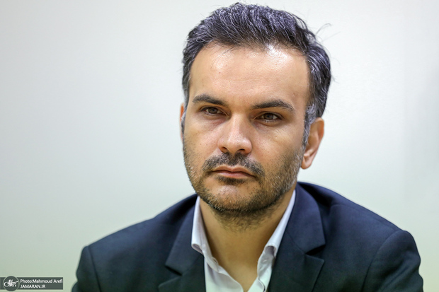 حمیدرضا قاسمی: بودجه ۱۴۰۵، تغییر در ارز ترجیحی و افزایش قیمت بنزین را در دستور دارد/ سیاست‌های قیمتی نه مصرف را کاهش داده‌اند، نه تقاضا را محدود کرده‌اند/افزایش قیمت بنزین از ۳ هزار به ۵ هزار تومان، تورم ۱۰.۵ درصدی ایجاد می‌کند