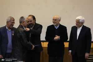 مراسم استاد ممتازی دانشگاه صنعتی شریف با حضور عارف