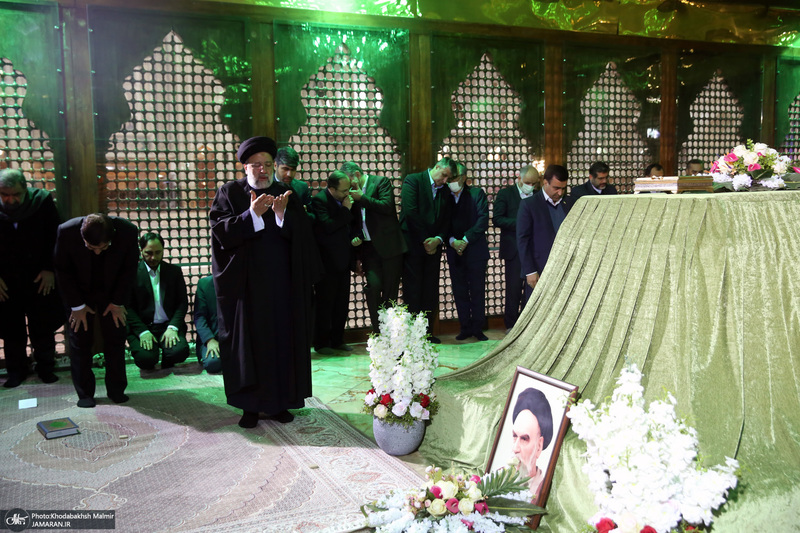 تجدید میثاق رئیس جمهور و اعضای دولت با آرمان های حضرت امام خمینی (س)