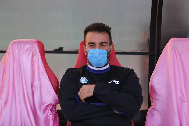 انتقاد شدید عمران زاده از داوری: در 5 هفته 3 پنالتی برای استقلال نگرفتند
