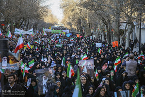 تجمع و راهپیمایی مردمی در اعتراض به آشوب های اخیر در استان 