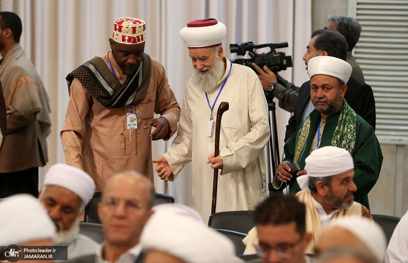 دیدار مسئولان نظام و مهمانان کنفرانس وحدت اسلامی با رهبر معظم انقلاب