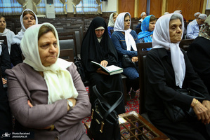 مراسم بزرگداشت امام خمینی در آتشکده زرتشتیان