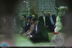 تجدید میثاق رئیس جمهور و هیات دولت با آرمان حضرت امام(س) 