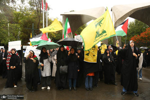 تجمع اعتراضی دانشجویان در دانشگاه تهران به جنایات رژیم صهیونیستی