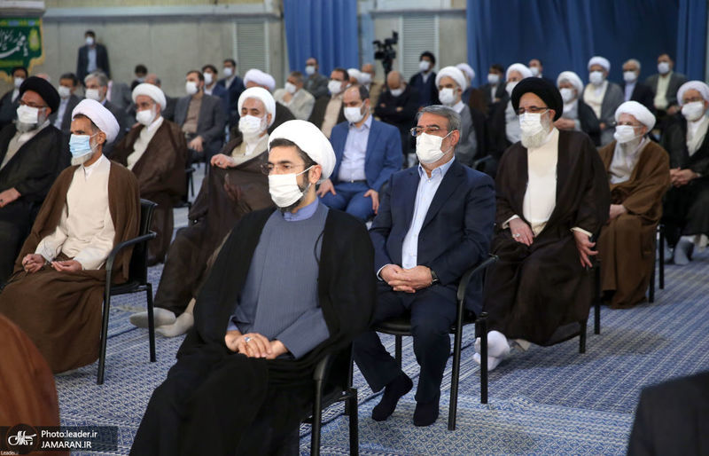 دیدار میهمانان کنفرانس وحدت اسلامى‌ و جمعی از مسئولان نظام با رهبر معظم انقلاب