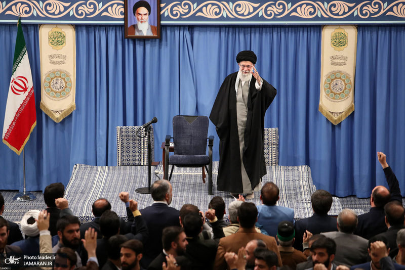 دیدار هزاران نفر از ذاکران و ستایشگران اهل‌بیت(ع) با رهبر معظم انقلاب