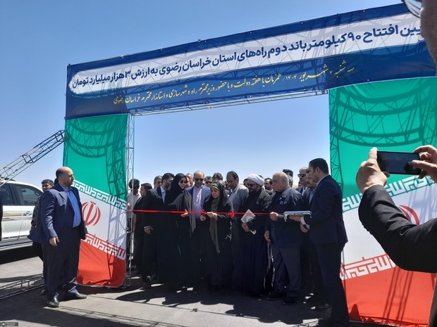 افتتاح ۹۰ کیلومتر باند دوم راه‌های خراسان رضوی؛ وزیر راه: دیپلماسی حمل‌ونقل چاره توسعه کشور است/ ۱۴۰۰ اتوبوس داخلی و ۲۰۰۰ دستگاه وارداتی به ناوگان اضافه می‌شود