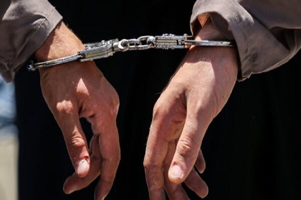 ۳ کولبر افیونی با ۱۰۷ کیلو تریاک در مهریز دستگیر شدند