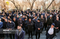 تشییع پیکر آیت‌الله مستجابی در اصفهان (8)