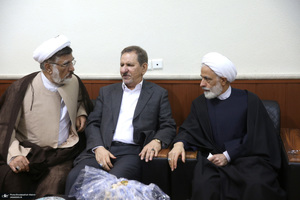 دیدار مهدی کروبی با سید حسن خمینی و جمعی از فعالان سیاسی