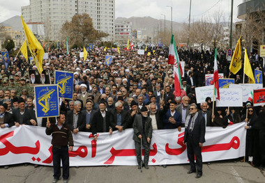 نمازگزاران زنجانی حمایت خود را از سپاه اعلام کردند