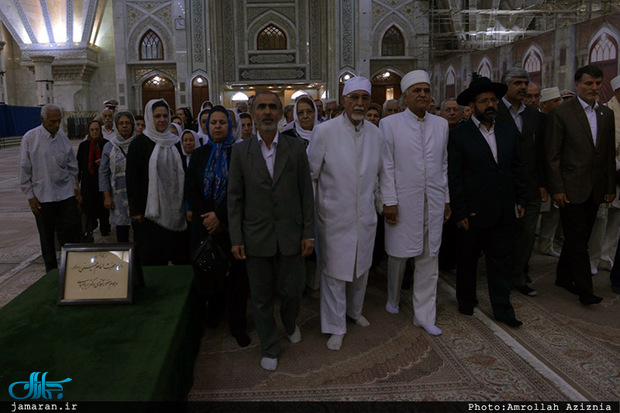 اسقف اعظم ارامنه به مناسبت بزرگداشت امام خمینی(س) افطاری می دهد