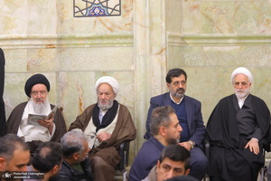 مراسم بزرگداشت شهیدان «علی رازینی» و «محمد مقیسه» در مسجد اعظم قم‎