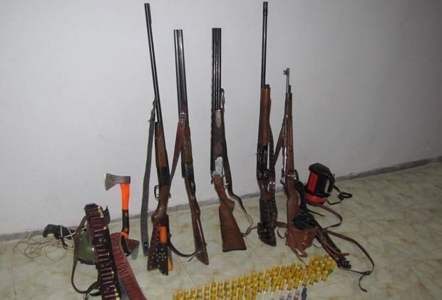 17 قبضه اسلحه شکاری غیرمجاز 10 ماهه امسال در اردستان کشف شد
