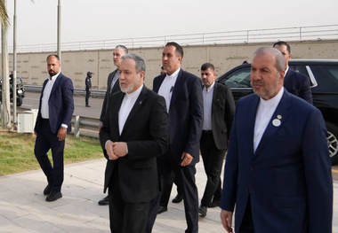 عراقچی وارد بغداد شد / سخنرانی وزیر امور خارجه در پنجاه‌ودومین اجلاس وزیران خارجه کشورهای اسلامی 