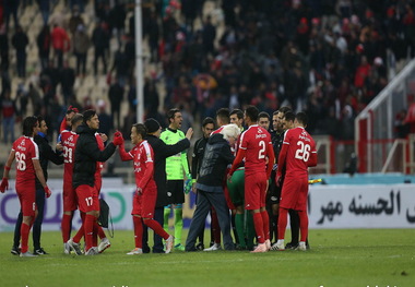 پرسپولیس بالاتر از استقلال/ صعود تراکتور