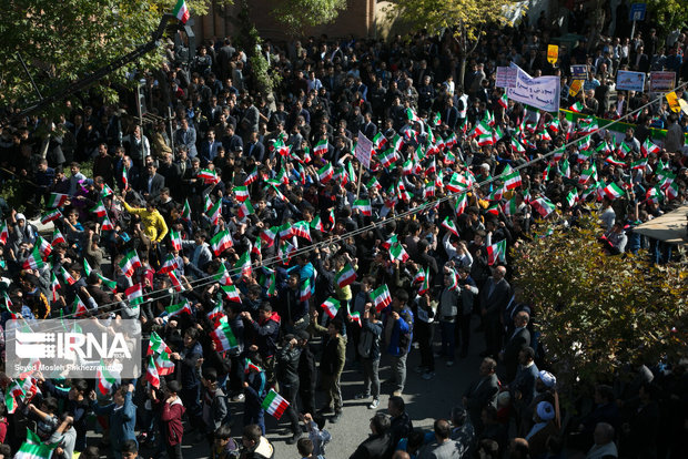 آمریکا از سرمشق شدن ایران در مقابله با استکبار نگران است