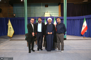 گفتگو با رئیس موسسه تنظیم و نشر آثار امام خمینی (س)  در حسینیه جماران