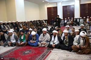 دیدار جمعی از طلاب پاکستانی با سید حسن خمینی