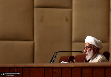 انتقاد آیت‌الله جنتی از مصوبه اخیر مجلس در خصوص قانون انتخابات