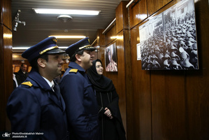 دیدار مدیر عامل و  کارکنان کیش ایر با یادگار امام