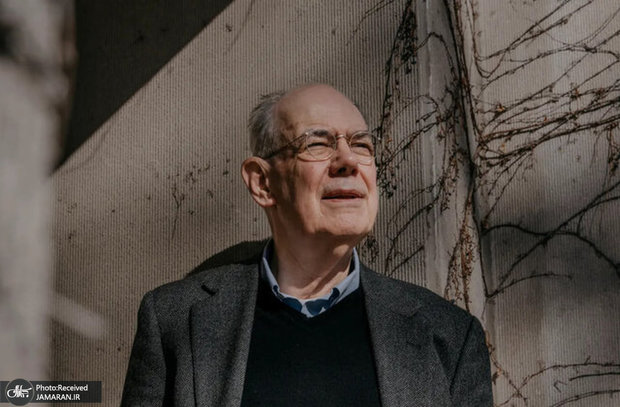 مرشایمر، متفکر برجسته روابط بین‌الملل: حمله به ایران یک اشتباه بزرگ خواهد بود/ ترامپ باید به‌دنبال توافق با ایران باشد/ او هر روز سخنان جدید و متناقضی درباره ایران مطرح می‌کند؛ نباید برای سخنانش ارزش زیادی قائل شد!