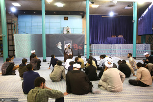 بازدید اقشار مختلف مردم از بیت امام خمینی (س) در جماران