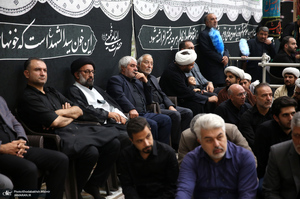 عزاداری شب عاشورا در حرم مطهر امام خمینی (س)
