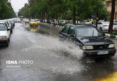 تداوم بارندگی، وزش باد و رعدو برق در مازندران