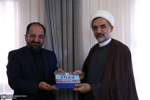 نشست بررسی زمینه‌های حضور فرهنگی و هنری موسسه تنظیم و نشر آثار امام خمینی (س) در عراق