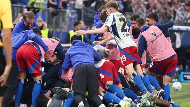 واکنش مهدوی کیا به بازگشت هامبورگ به بوندسلیگا