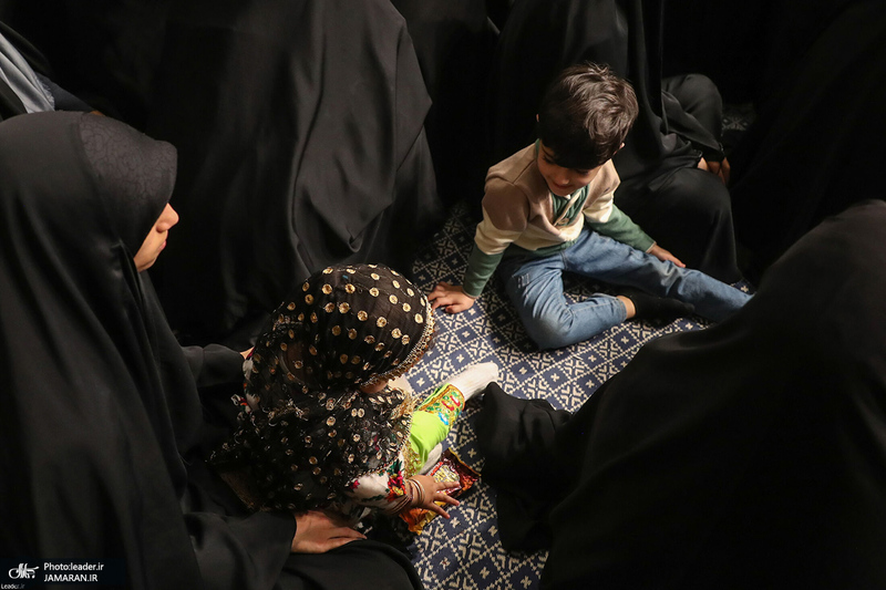 دیدار جمعی از رأی اولی‌ها و خانواده‌های شهدا با رهبر معظم انقلاب