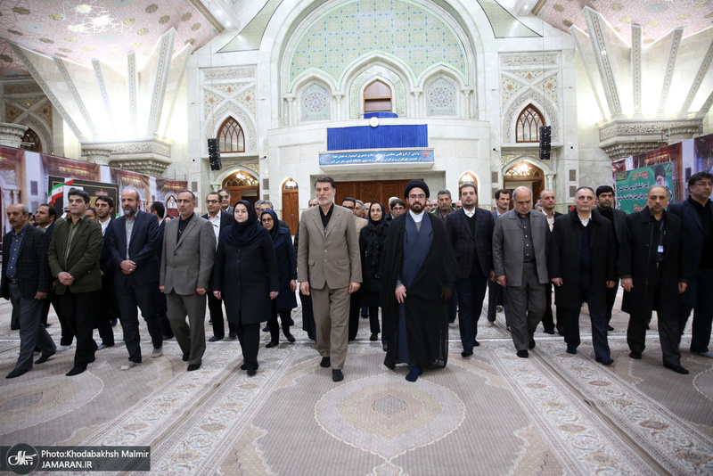 دیدار مدیرعامل، معاونان و جمعی از کارکنان  هواپیمایی هما با سید حسن خمینی