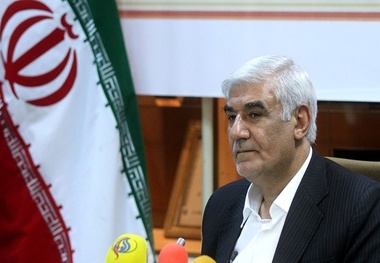 نباید با حمله و تحقیر در پشت تریبون‌ها از مردم رای گرفت