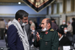 دیدار جمعی از پیشکسوتان و فرماندهان دفاع مقدس با رهبر معظم انقلاب