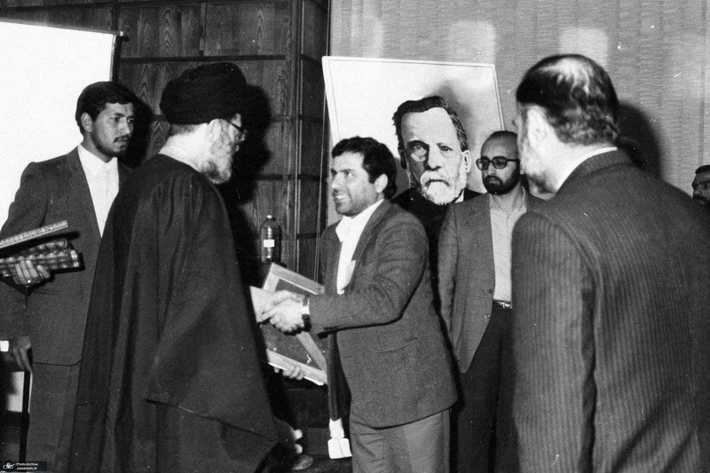 شهید آیت الله العظمی سید علی خامنه ای (ره) به روایت تصویر -1