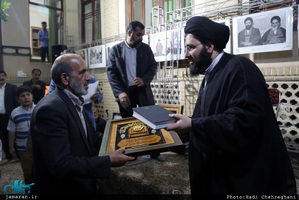 مراسم بزرگداشت خانواده های شهدای 15 خرداد و مدافع حرم توسط سید علی خمینی