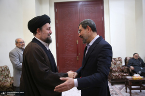 تجدید میثاق رئیس و جمعی از اعضای مجمع تشخیص مصلحت نظام با آرمان‌های امام خمینی (س)-2