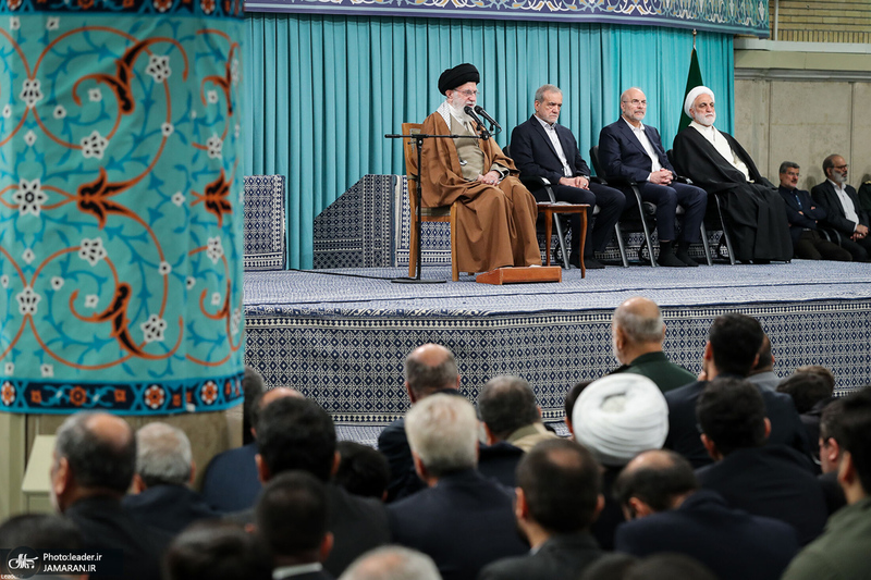 دیدار مسئولان نظام و سفرای کشورهای اسلامی با رهبر معظم انقلاب