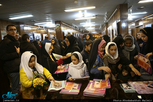 تجدید میثاق ، اصناف، نهادها، سازمان ها و اقشار مختلف مردم با آرمان های امام خمینی