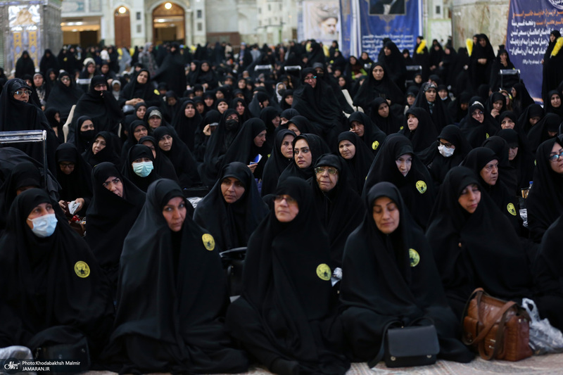 مراسم بیست‌و‌نهمین سالگرد ارتحال حاج سید احمد خمینی و بزرگداشت آیت‌الله بجنوردی در حرم امام