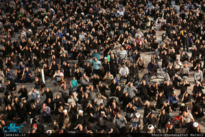 مراسم احیاء شب بیست و یکم ماه مبارک رمضان درحرم مطهر امام خمینی (س) /2