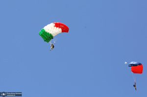 مراسم رژه روز ارتش در جوار حرم مطهر امام خمینی (س) - 2